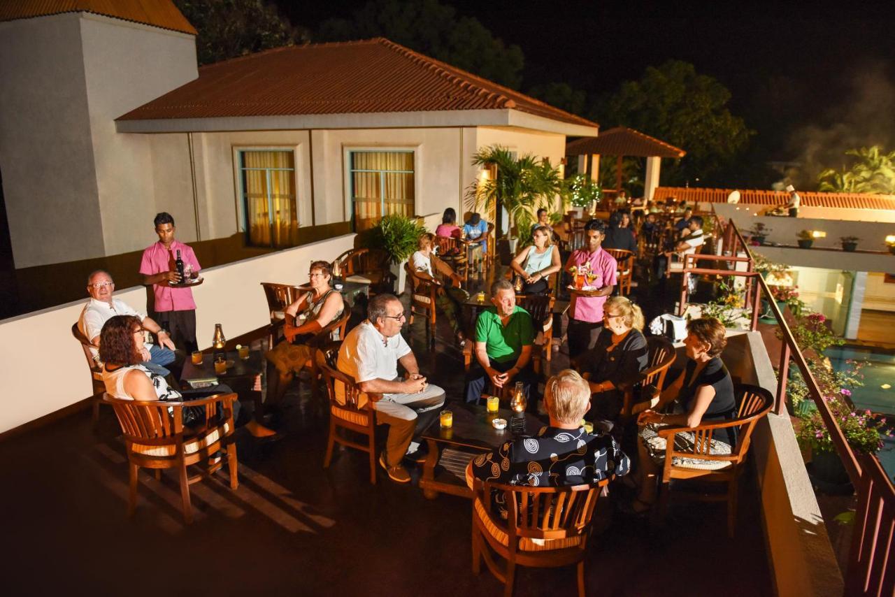 Mandara Rosen Yala, Kataragama Hotel Buitenkant foto